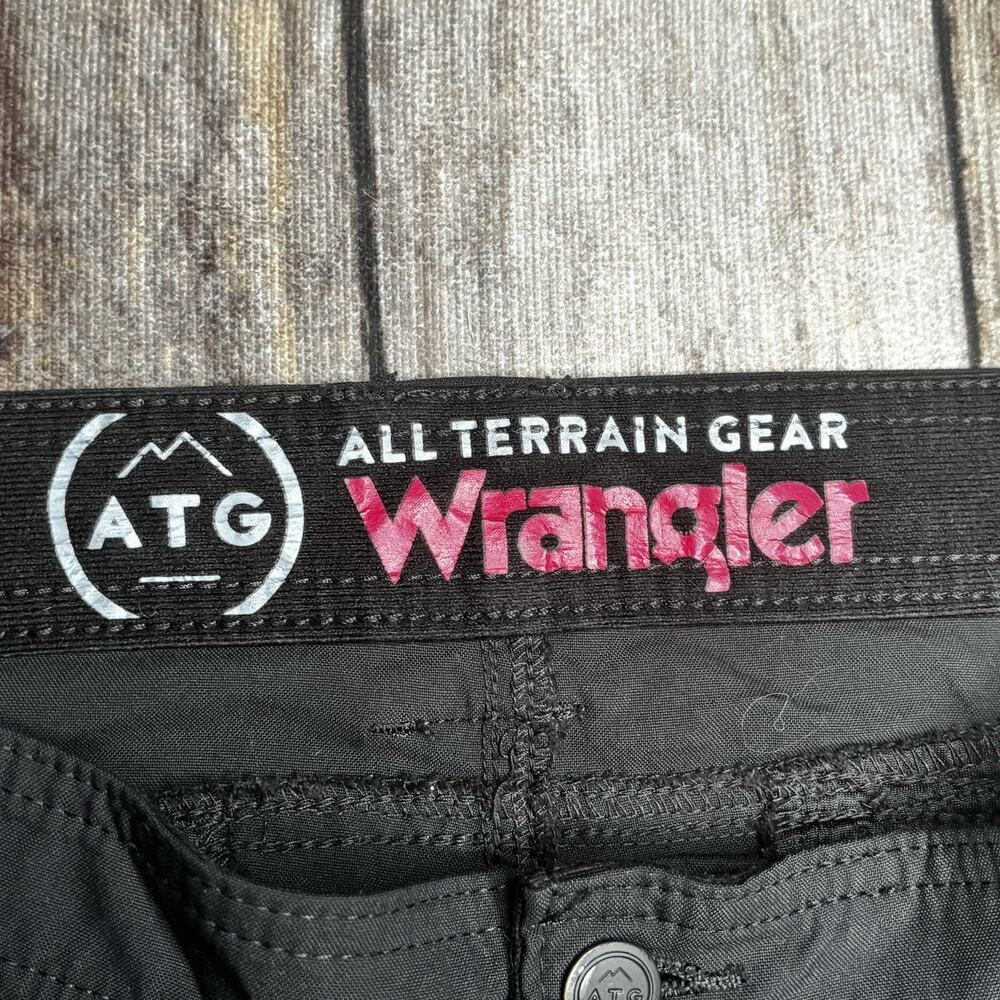 Wrangler ATG All Terrain Gear Pants Black Stretch Outdoor Hiking Men’s 38x30 - Picture 2 of 8